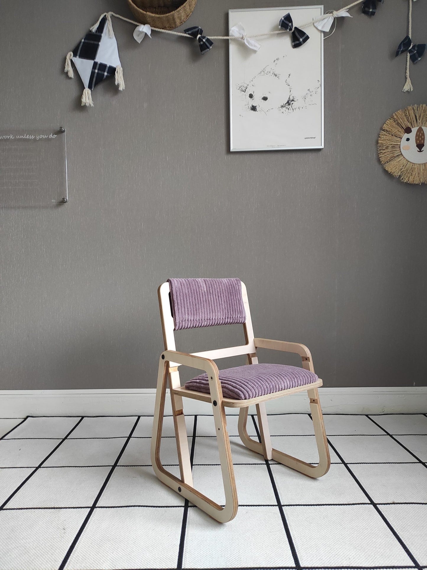 Adjustable Children Montessori Table and Chair Set Julle - Cannon Pink