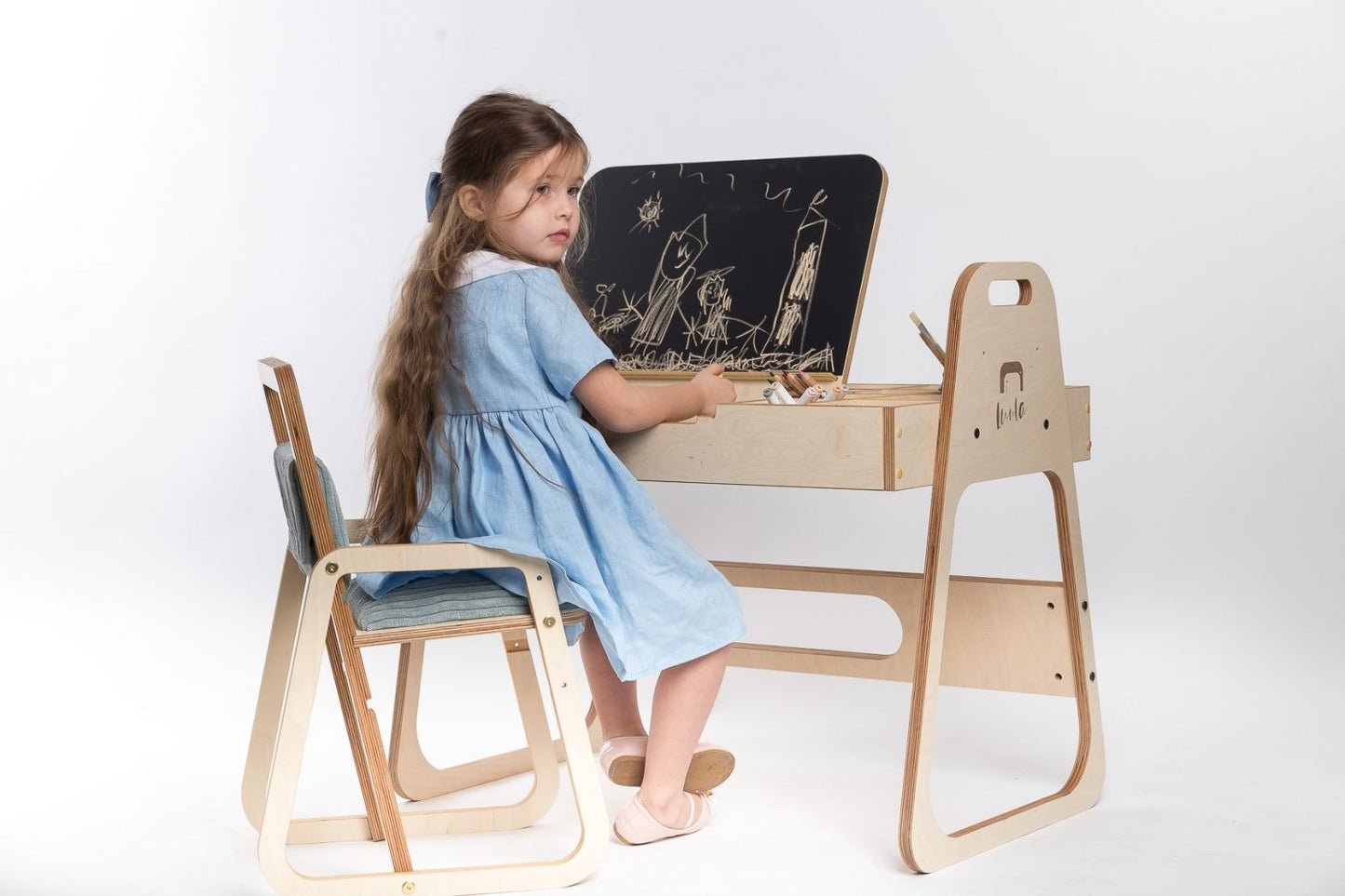 Adjustable Children Montessori Table and Chair Set Julle - Mint Green
